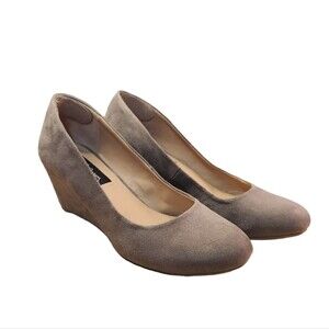 David Aaron Traci Suede Wedge Heels in Taupe 8.5